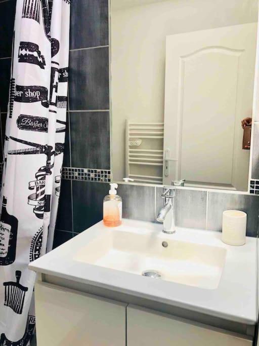 Fabulous Apartment Ac Lovely Terrace 10 Min Paris วิทรี-ซูร์-แซน ภายนอก รูปภาพ
