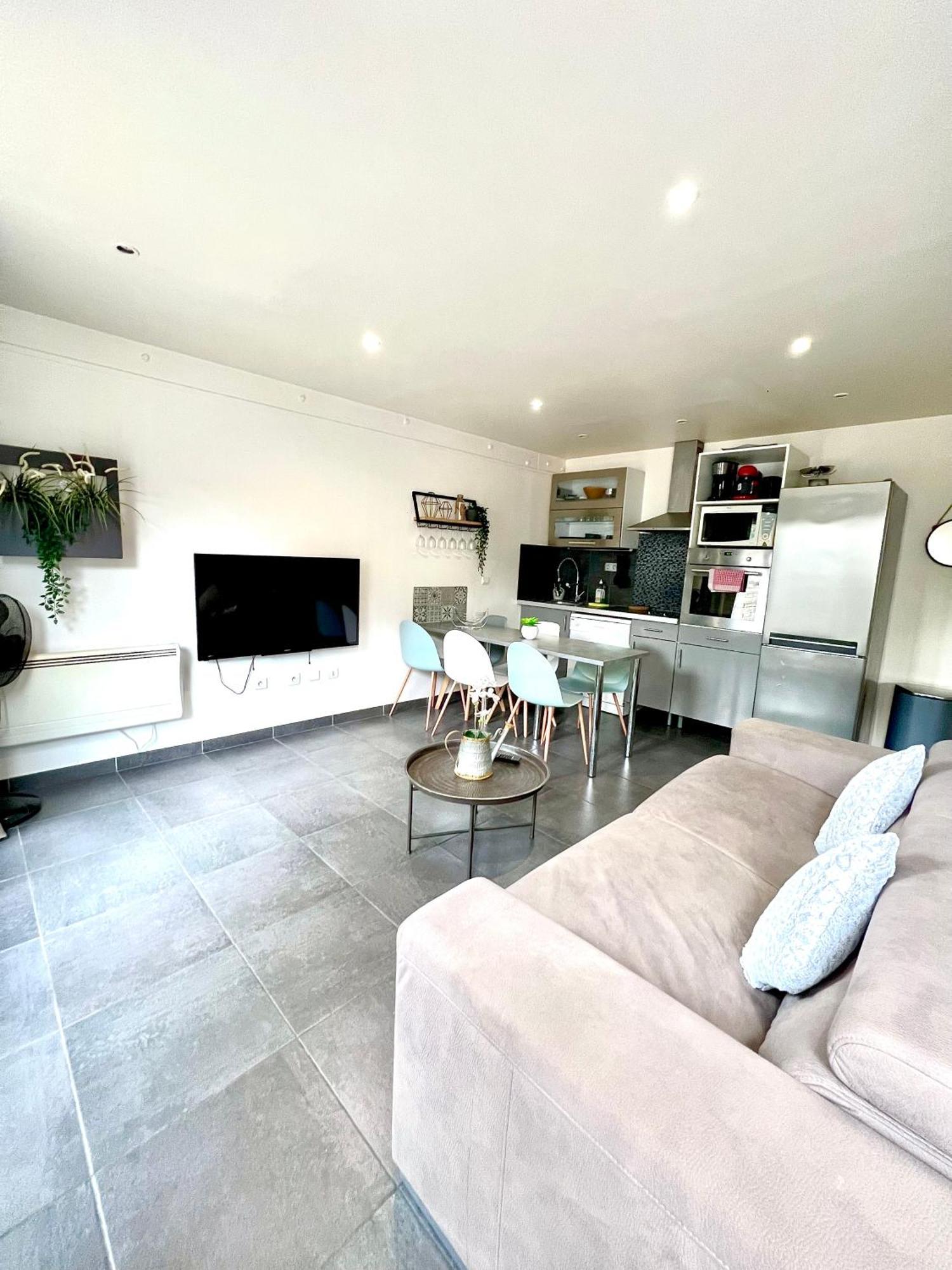 Fabulous Apartment Ac Lovely Terrace 10 Min Paris วิทรี-ซูร์-แซน ภายนอก รูปภาพ